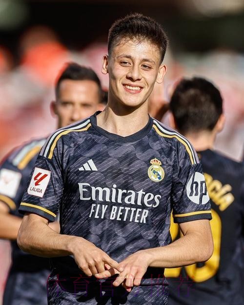 西甲-皇马4-0格拉纳达8连胜 迪亚斯双响加西亚传射 西甲-皇马4-0格拉纳达8连胜 迪亚斯双响加西亚传射